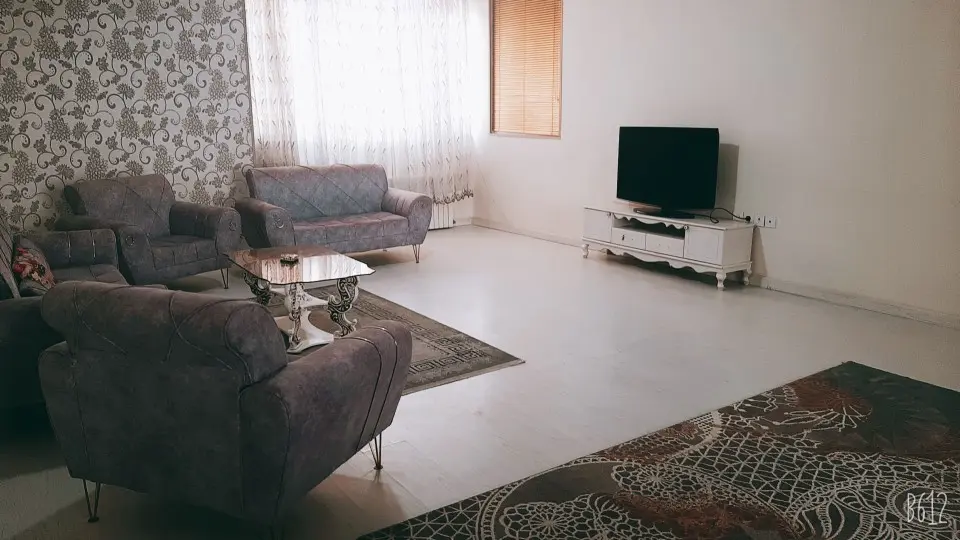 اجاره روزانه واحد دوخوابه آپارتمانی کرج