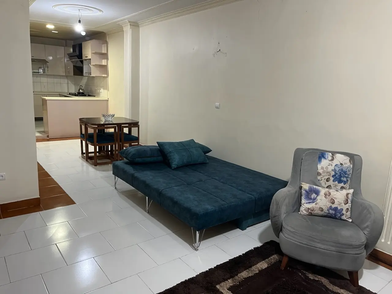 آپارتمان مبله۷۰مترشیک تهرانپارس واحد۸