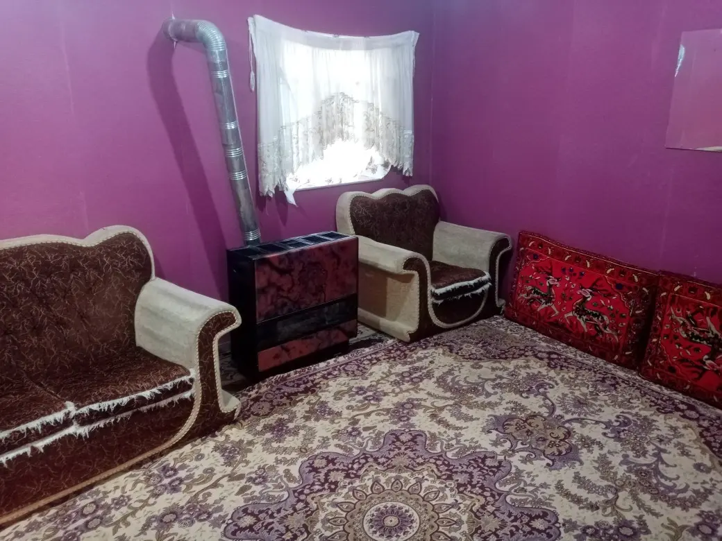 خانه تمام دربست با حیاط در همدان