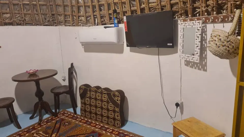 اقامتگاه بومگردی مهناد قشم