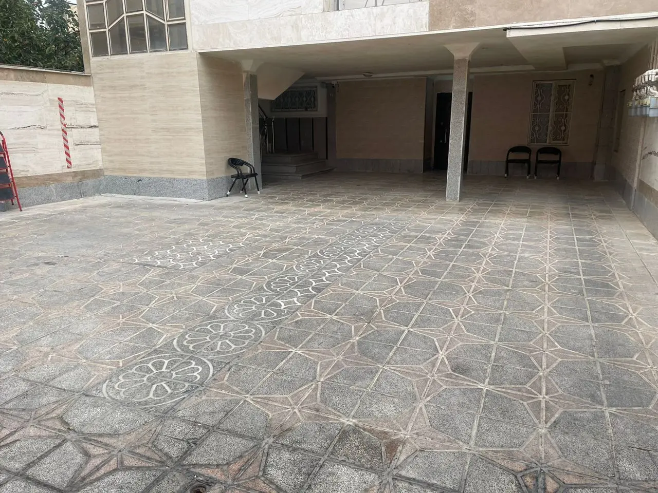دو خوابه کریمی همکف شاهد