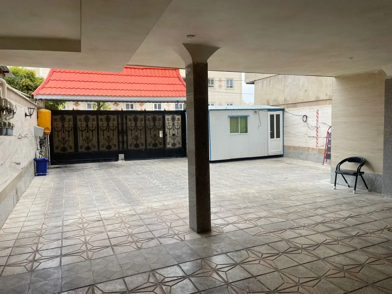 دو خوابه کریمی همکف شاهد