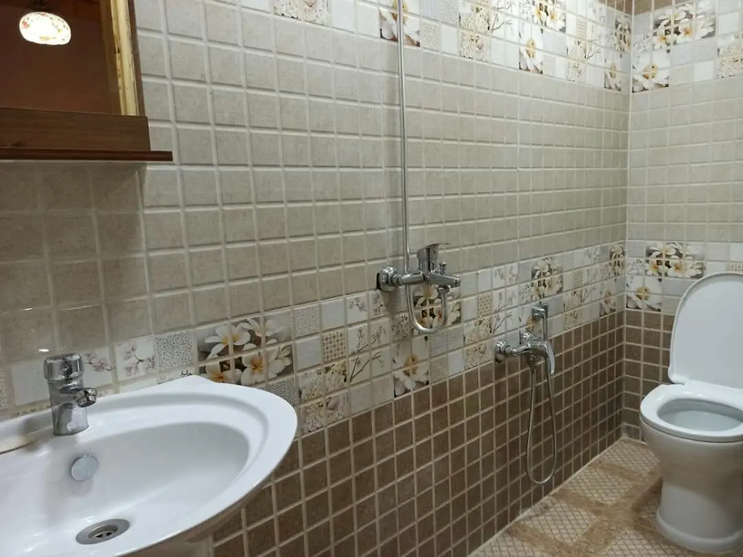 عمارت بومگردی باباخان گیلان (سوئیت نازخاتون)