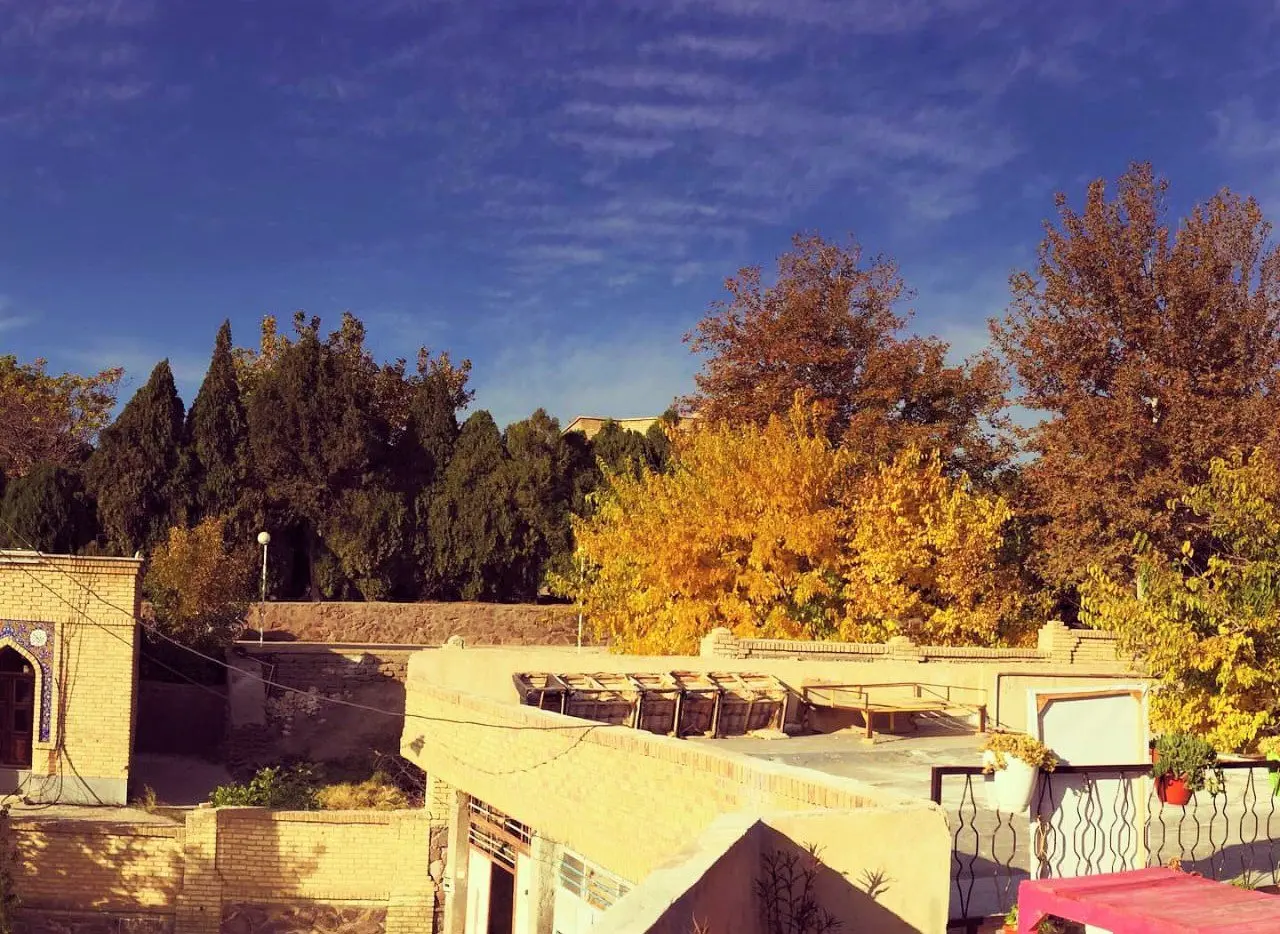 مهمانسرای آرامش خرقان