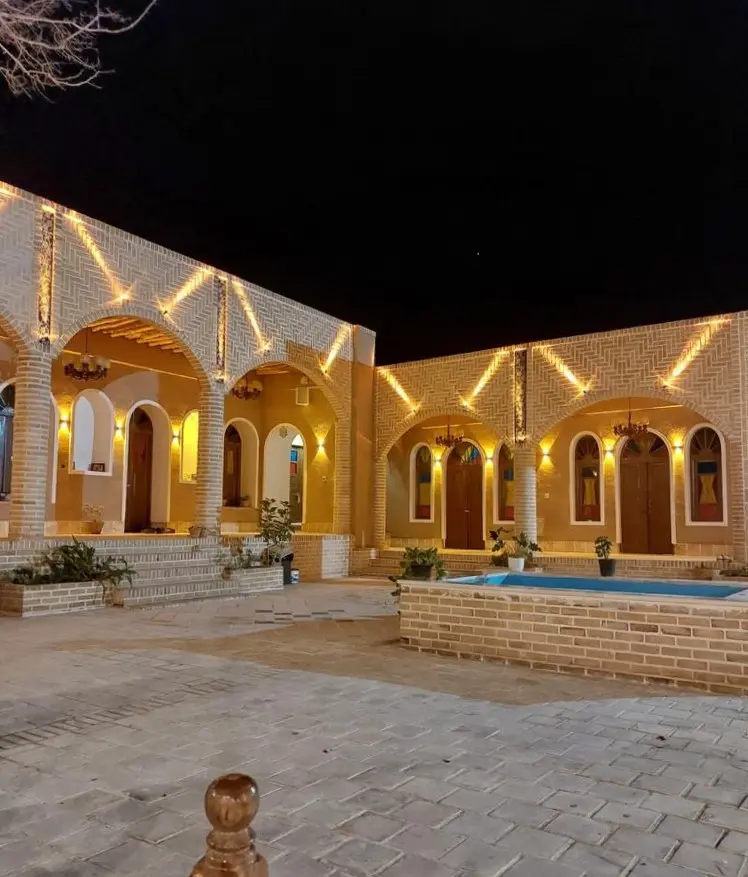 اقامتگاه عمارت مهاجر در خرقان