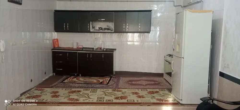 واحد تک خوابه نزدیک به دریاچه