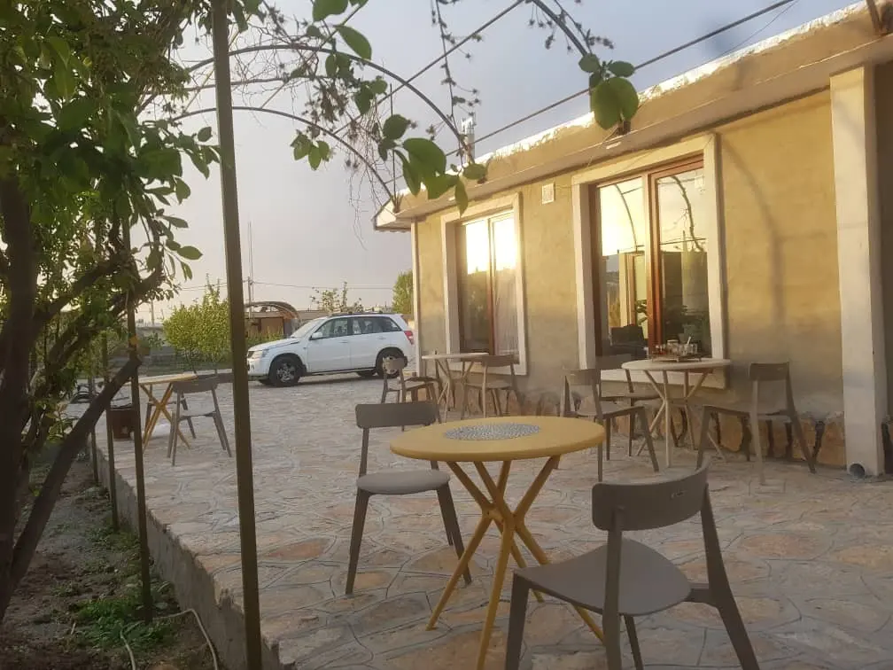 بومگردی روژان در نزدیکی مشهد