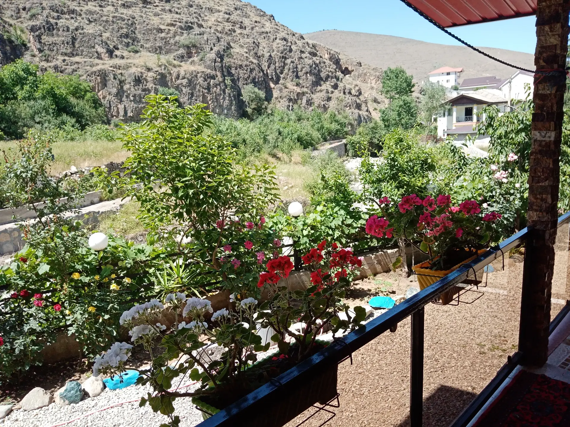 اجاره ویلا جنگی روزانه طبقه همکف در کلاردشت