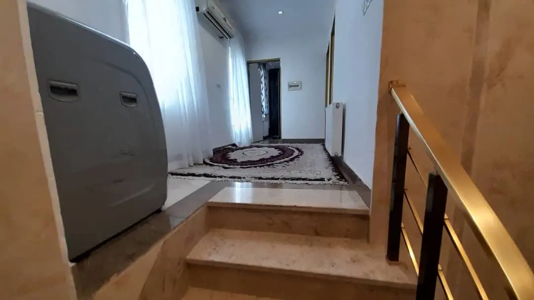 عمارت سه خوابه لوکس با استخر سرپوشیده کردان