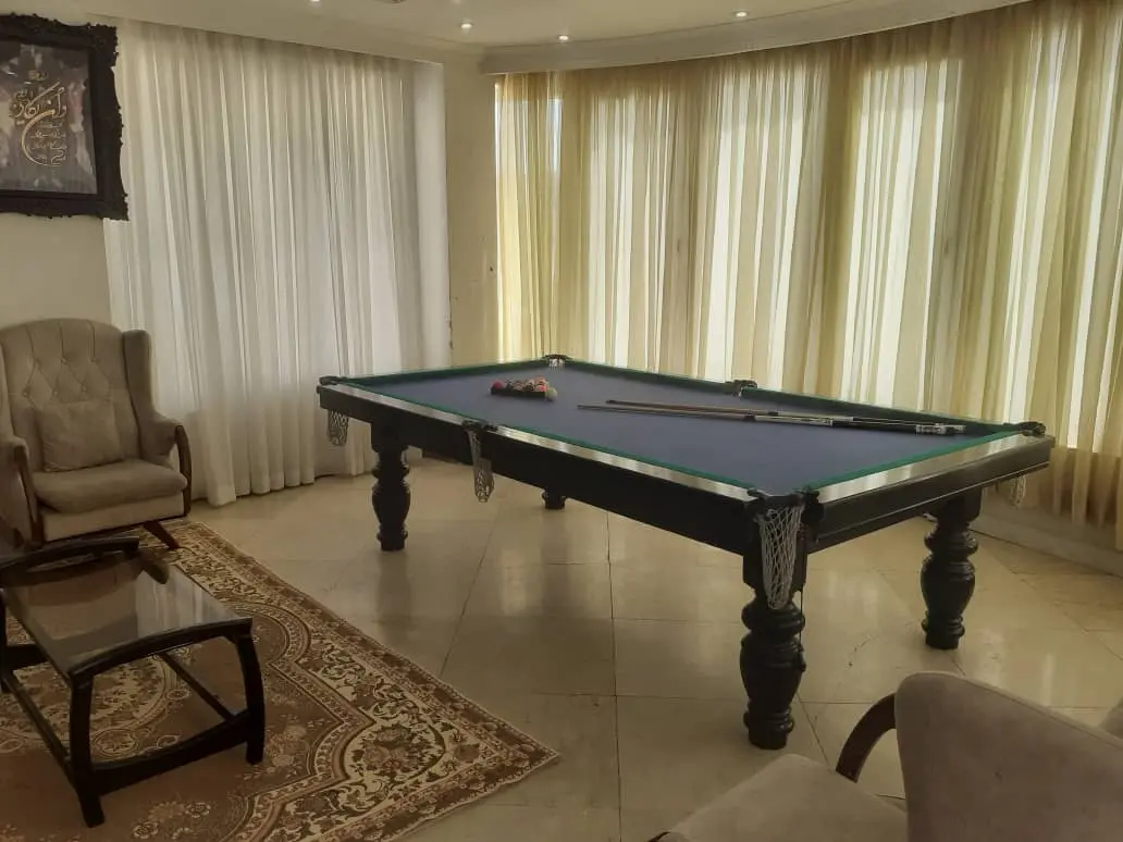 عمارت سه خوابه لوکس با استخر سرپوشیده کردان