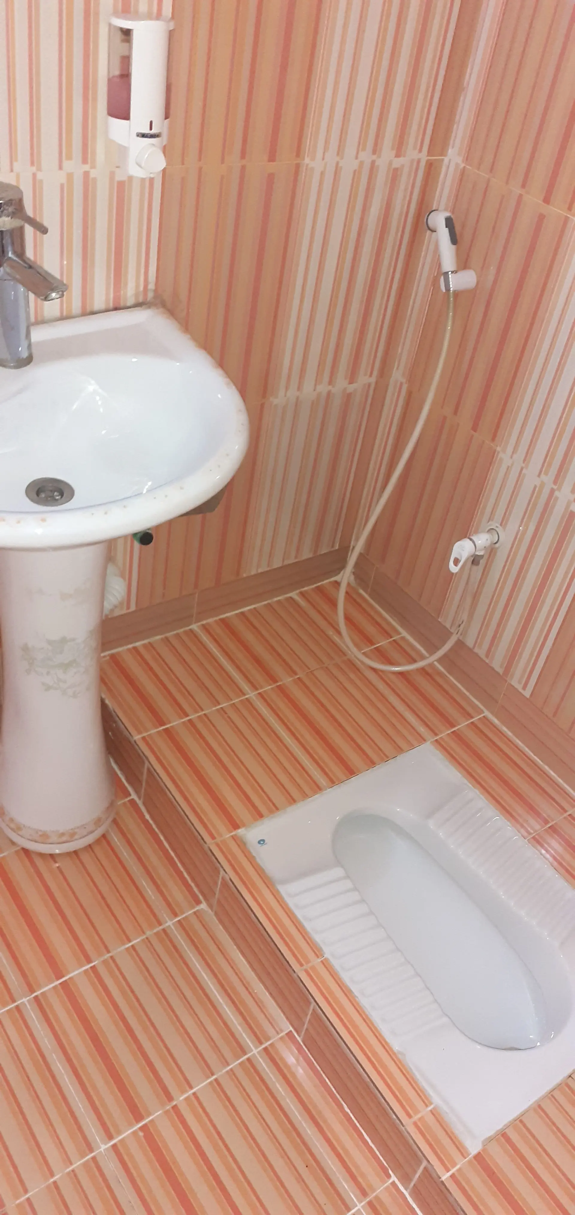 سوئیت اجاره ای تکخواب قشم