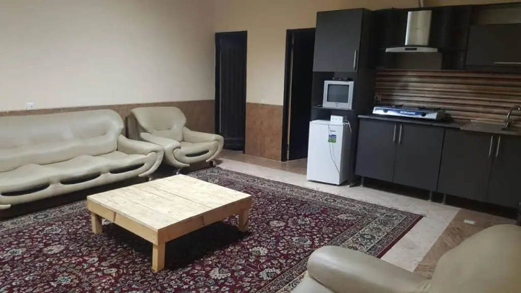 ویلا استخر و جکوزی دار اطراف شیراز