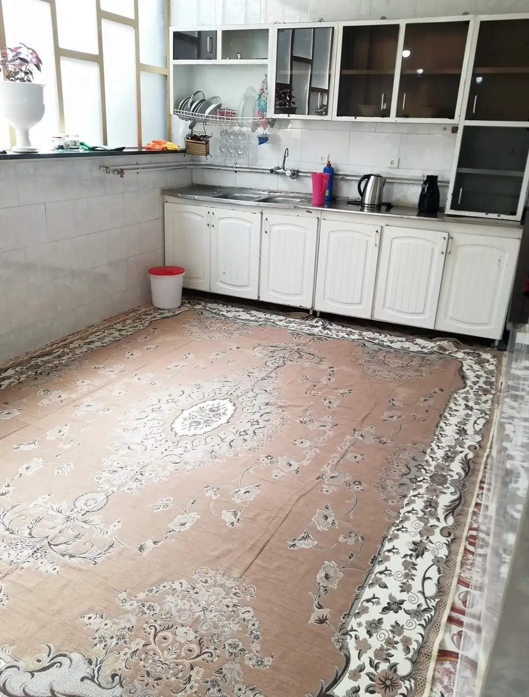 آپارتمان حیاط دار شیک و مجهز