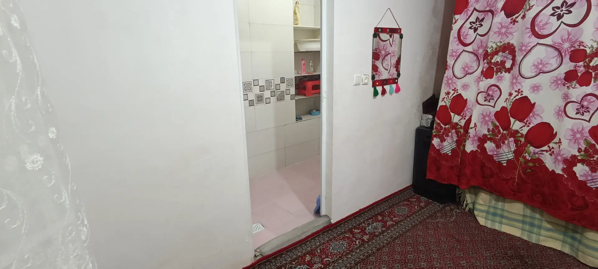 اقامتگاه کارزان با پارکینگ اختصاصی پاوه داریان
