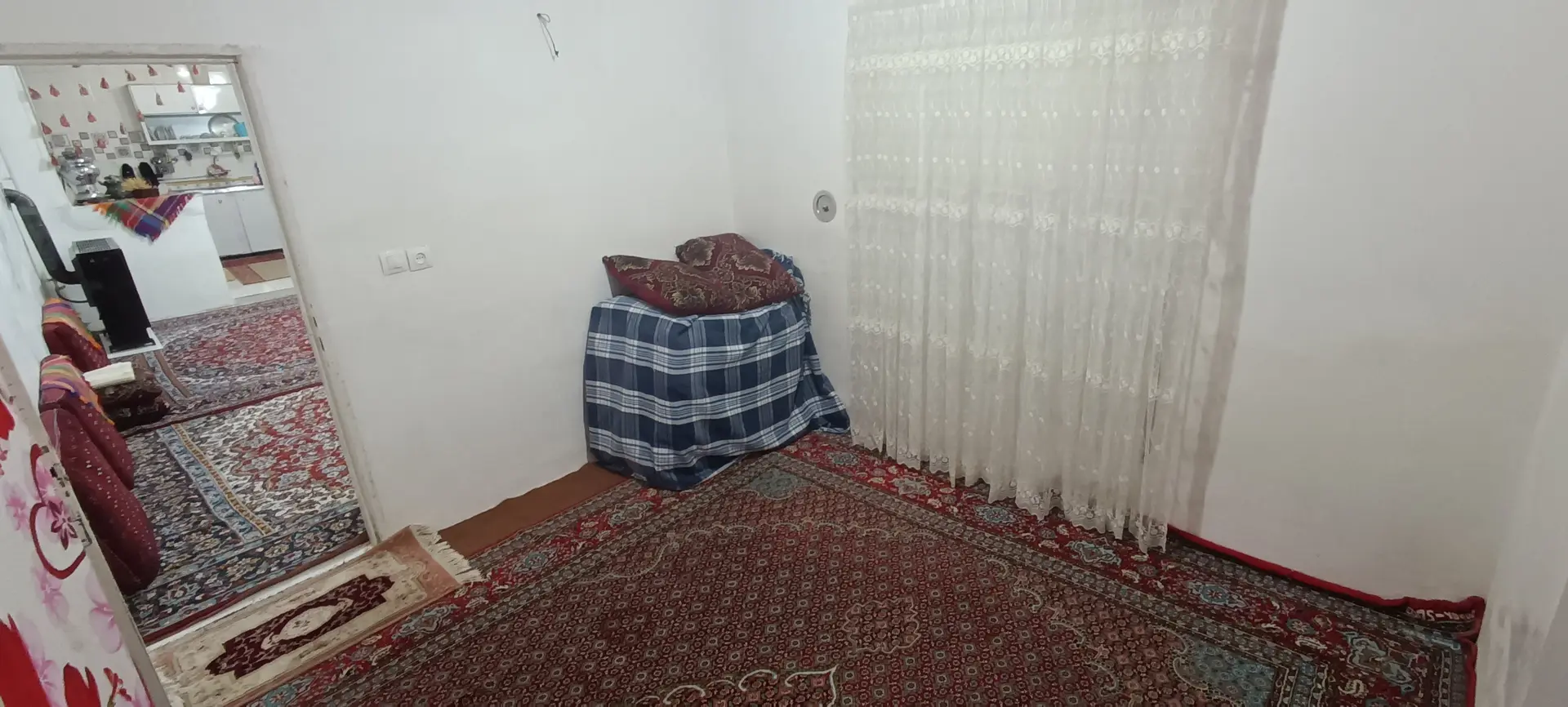 اقامتگاه کارزان با پارکینگ اختصاصی پاوه داریان
