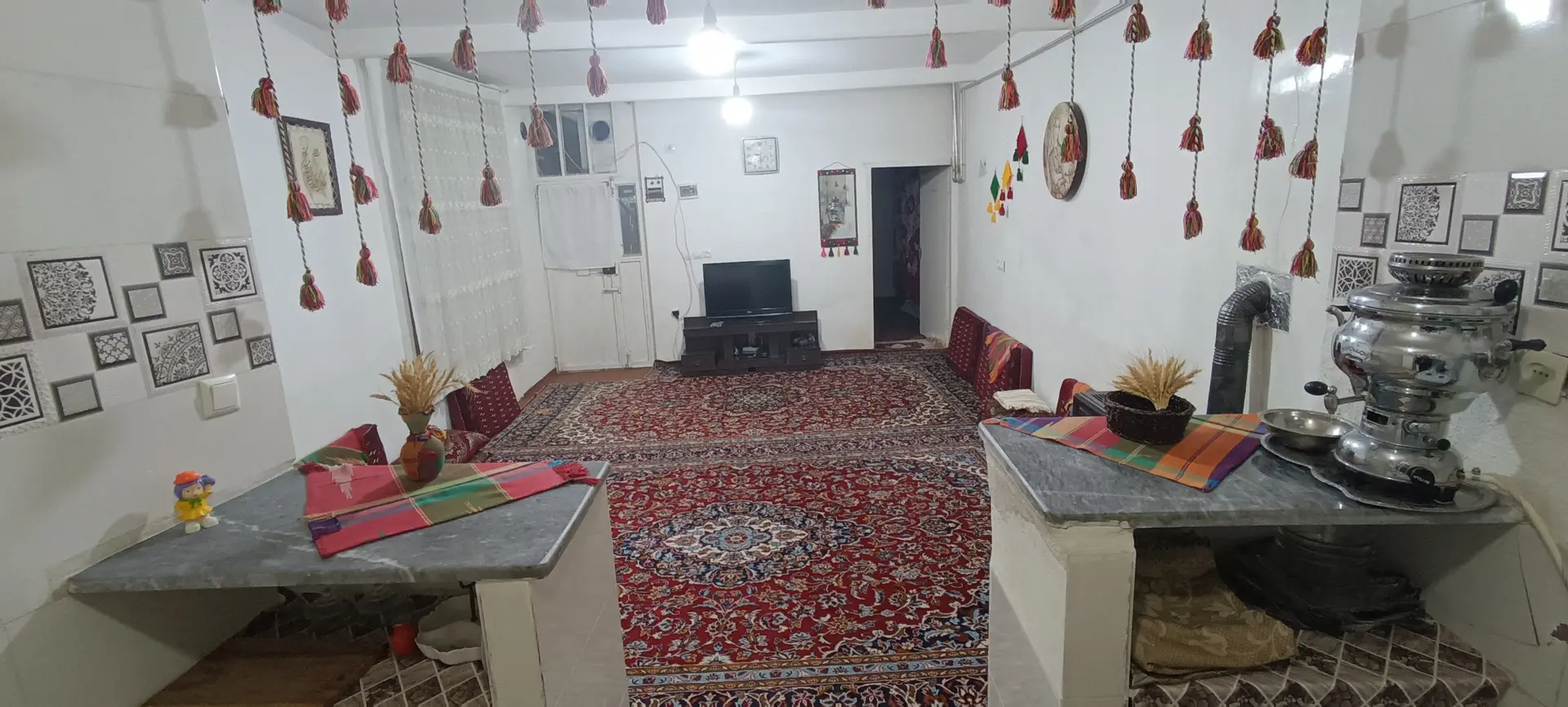 اقامتگاه کارزان با پارکینگ اختصاصی پاوه داریان