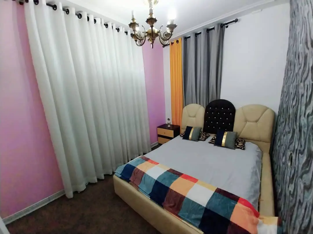 اقامتگاه لوکس حافظیه