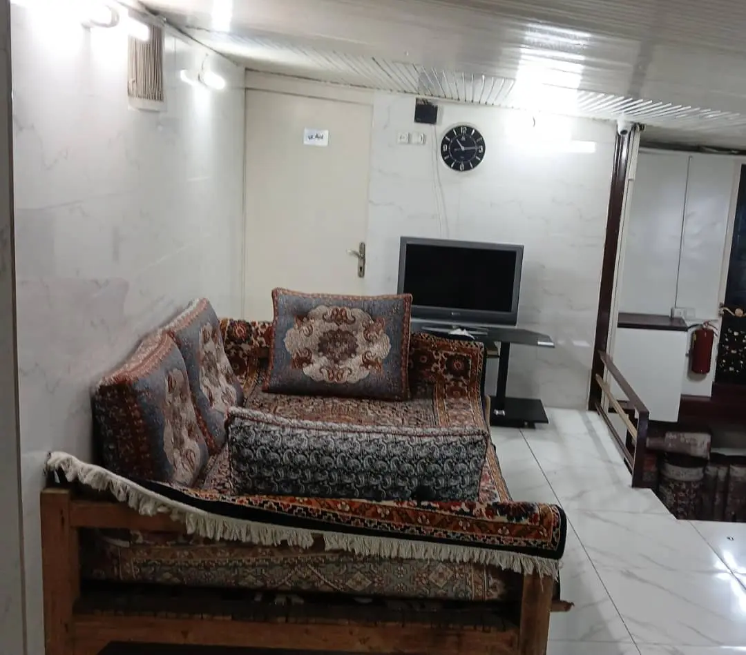 مهمان‌پذیر آرین (اتاق سه تخته)