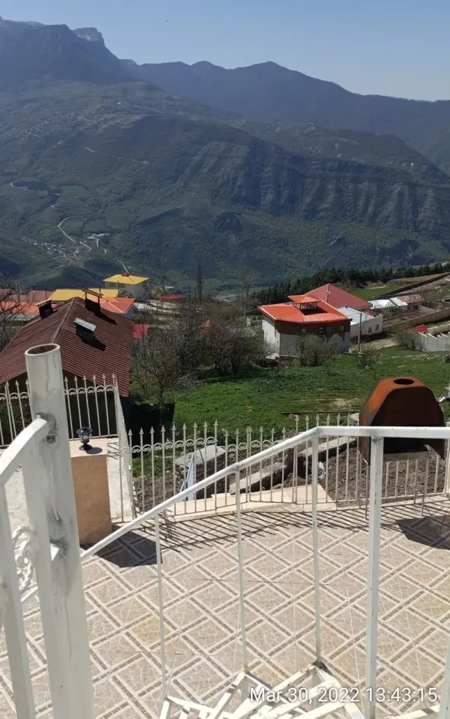 ویلای کوهستانی با چشم اندازی محشر