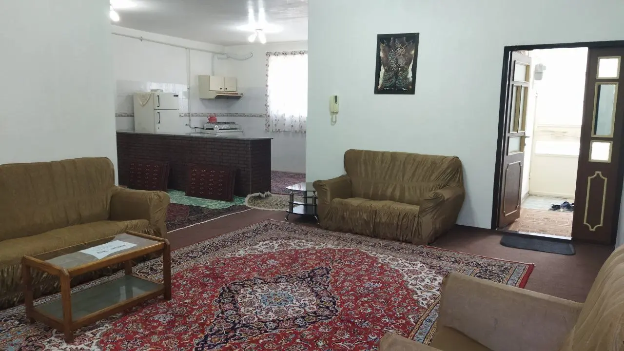 ویلای حیاط دار نوساز هاشمی