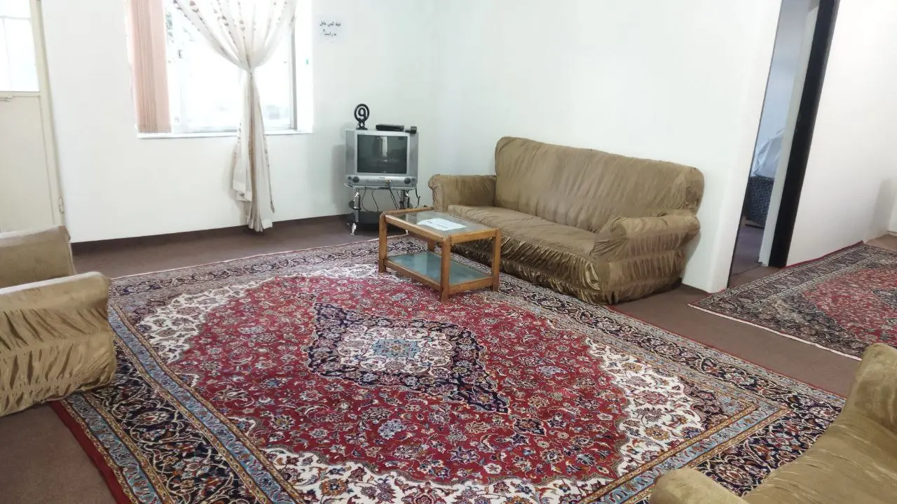 ویلای حیاط دار نوساز هاشمی