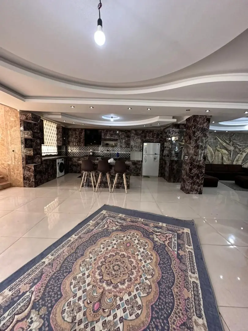 ویلا عمارت سه خوابه با استخر آبگرم