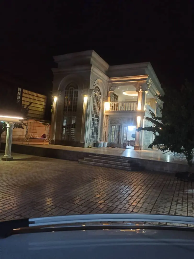 ویلا عمارت سه خوابه با استخر آبگرم