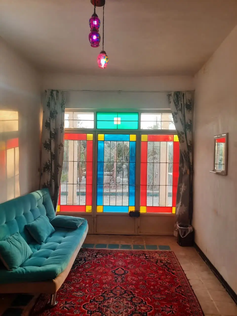 اجاره روزانه باغَ در اصفهان