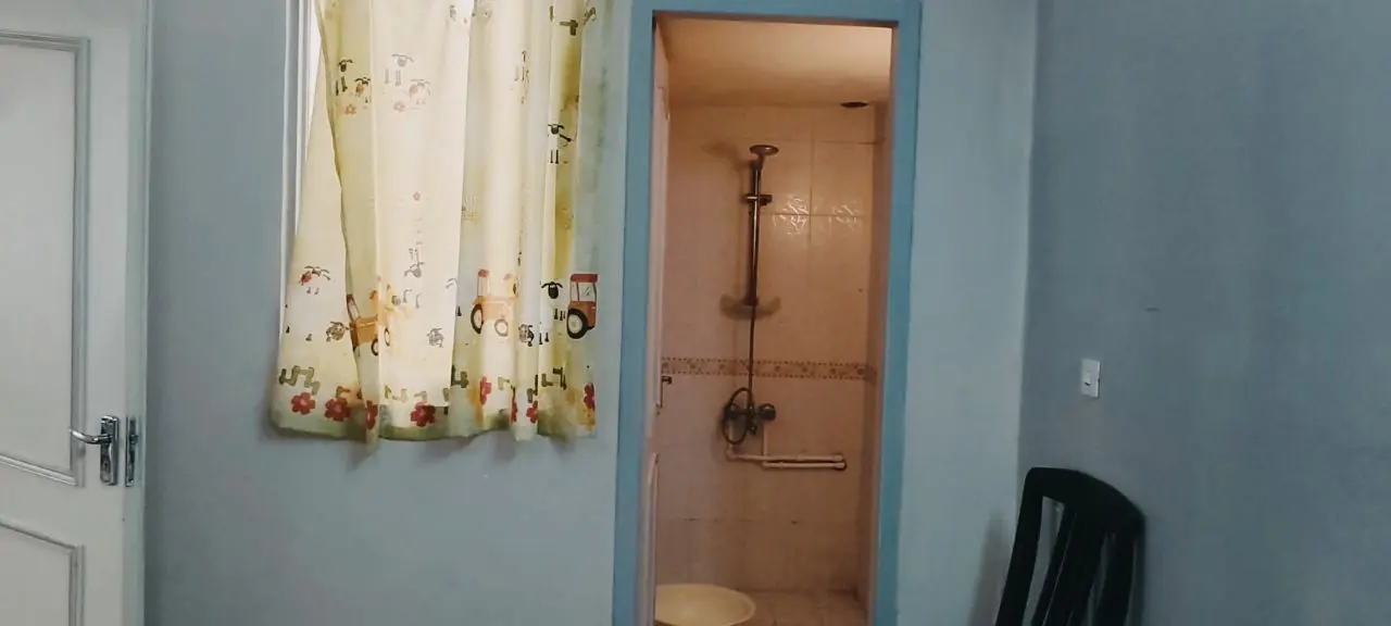 دو خوابه همکف دسترسی پیاده به اماکن تاریخی