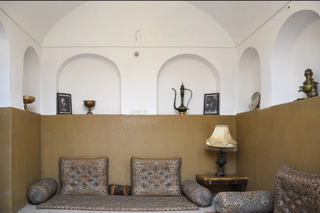 اجاره ویلا سنتی 4خوابه ماهکده در یزد
