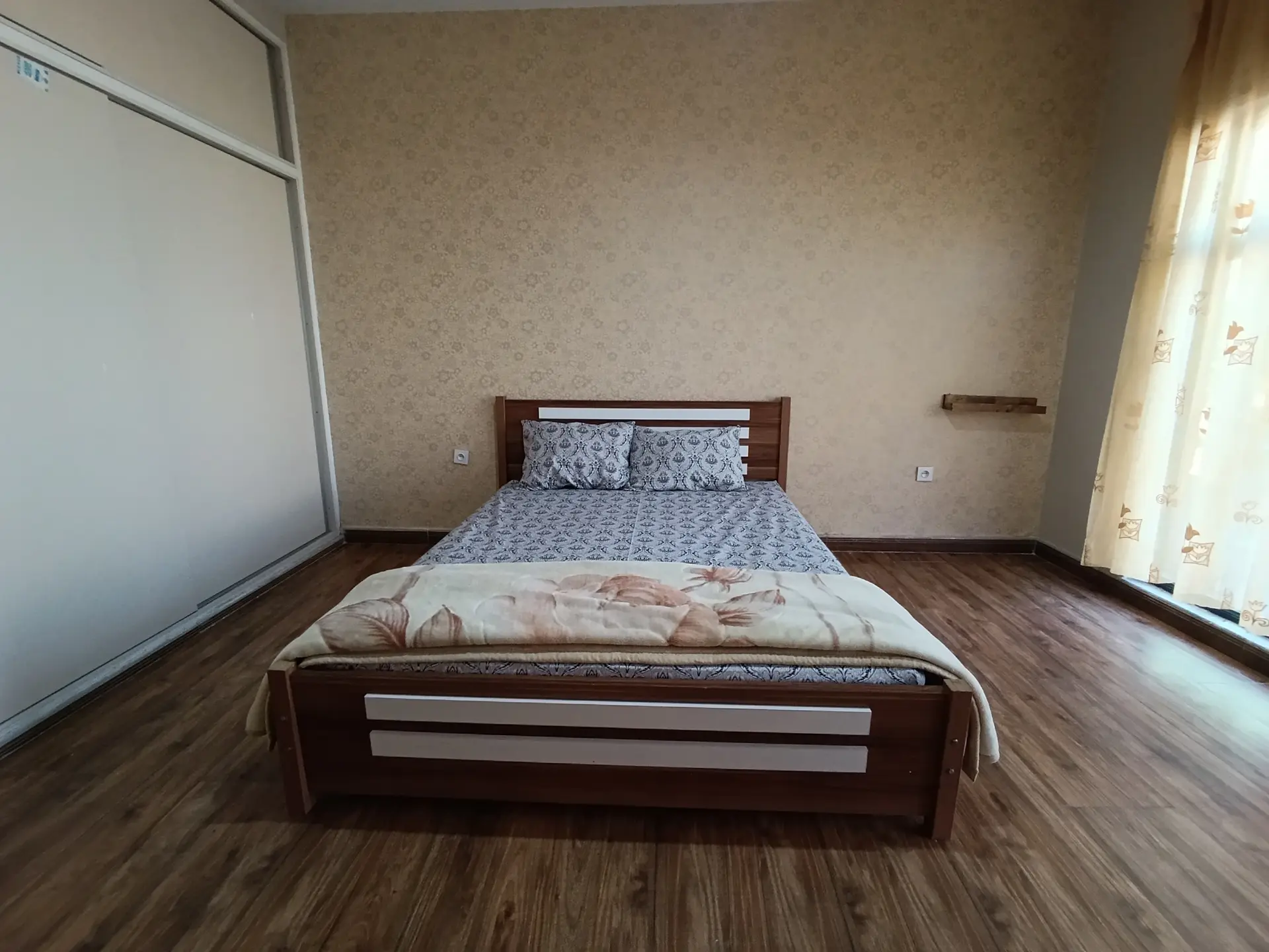 ویلایی گلدن پارادایس در چهارباغ