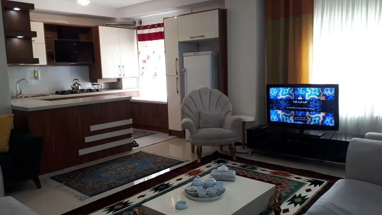 آپارتمان مبله شیک پرند