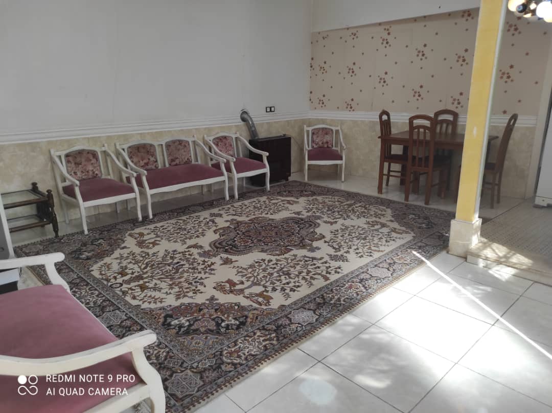 سوئیت ویلایی یکخوابه در شیراز