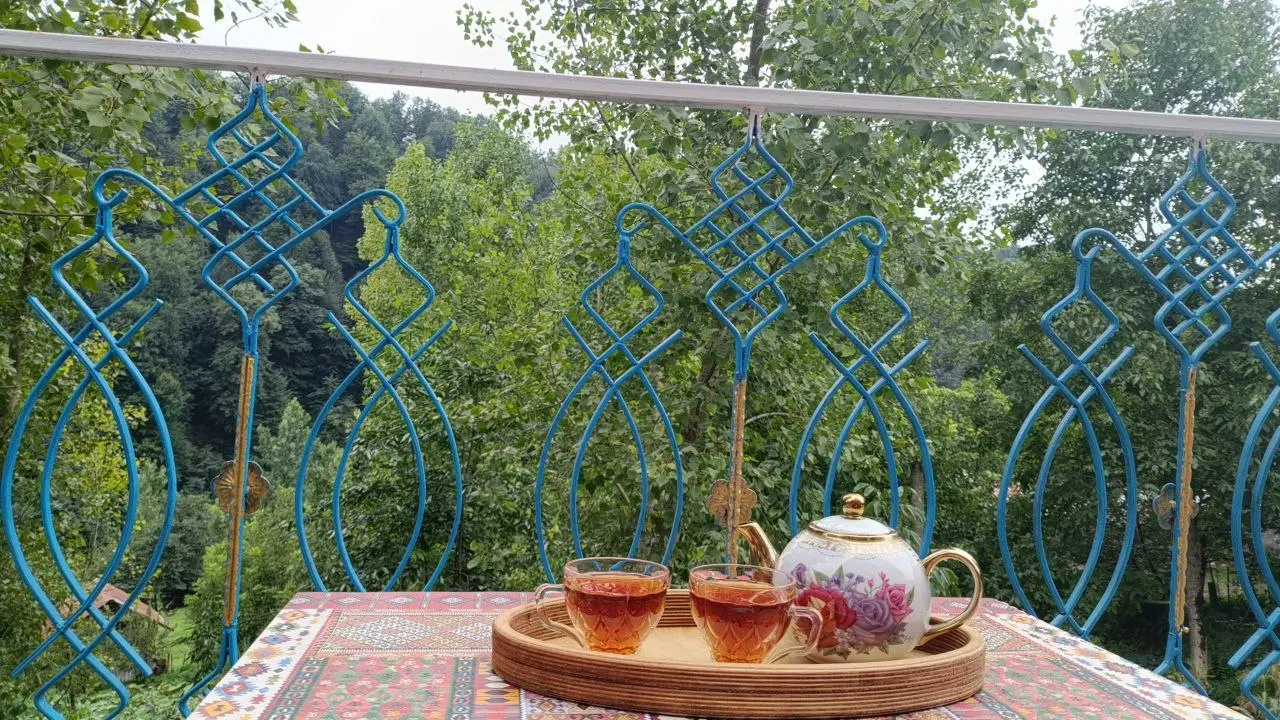 کلبه چوبی سوئیسی خان عمو