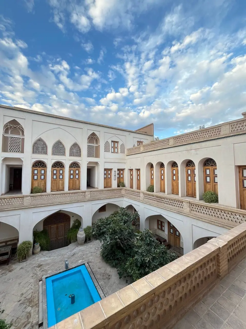 اقامتگاه سنتی خانه تاریخی احسان کاشان