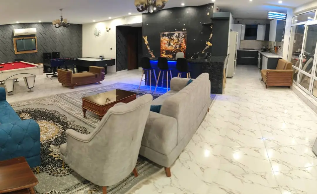 نیوسنس گاردن استخر دار آبگرم