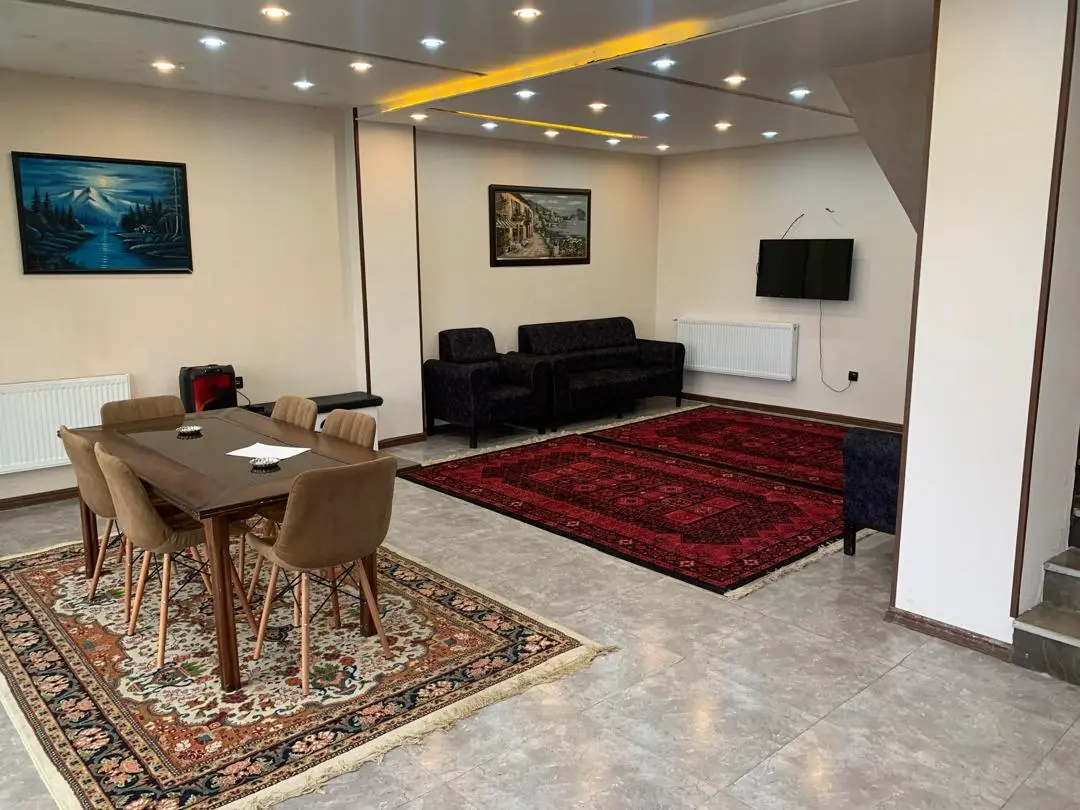 ویلای لوکس در خان زنیان شیراز