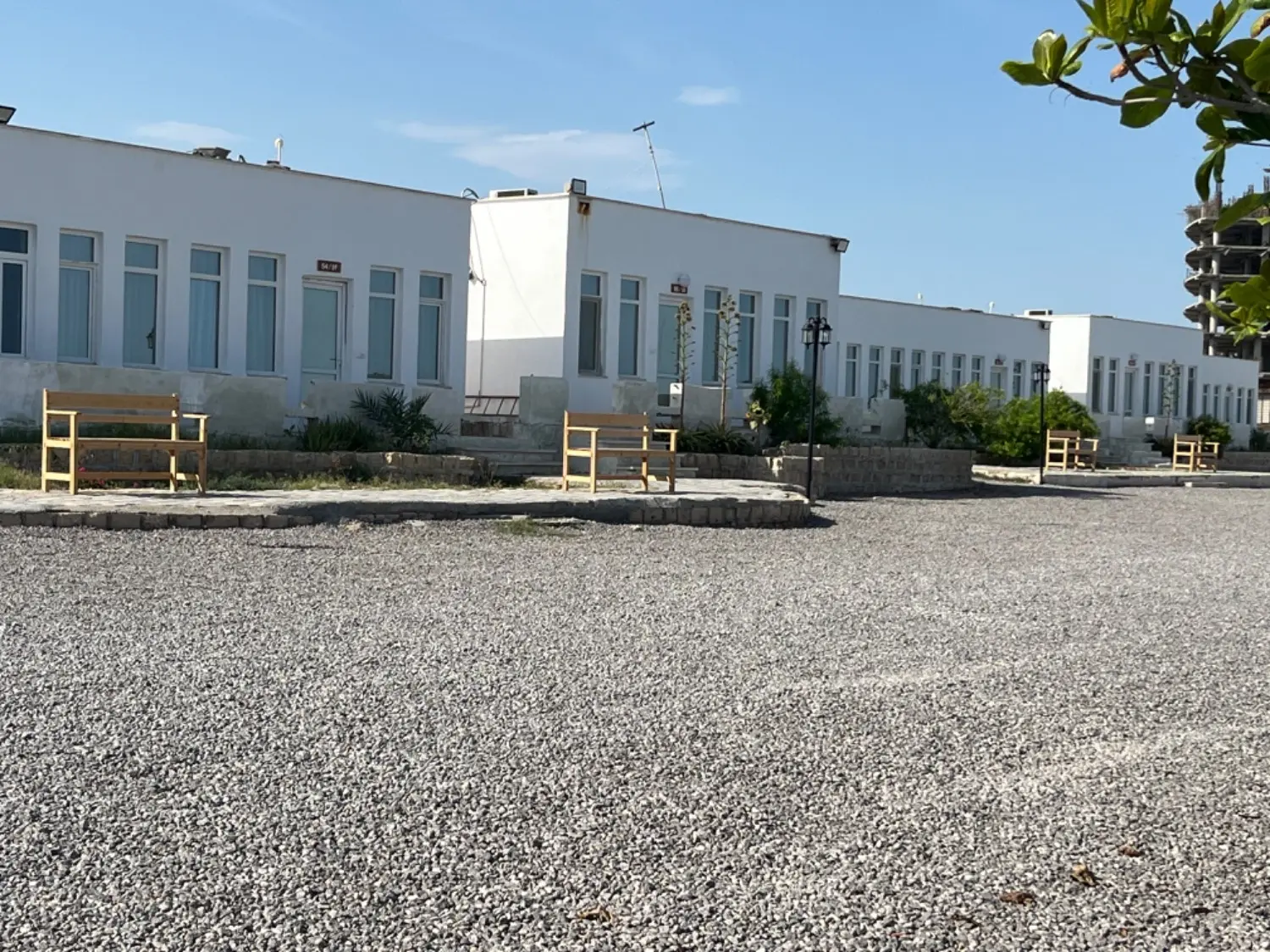 هتل ساحلی باغ ایران زمین قشم