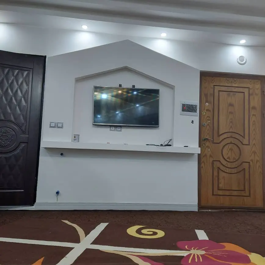 بهنام طبقه سوم