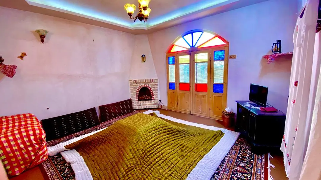 بومگردی بهشت هشتم