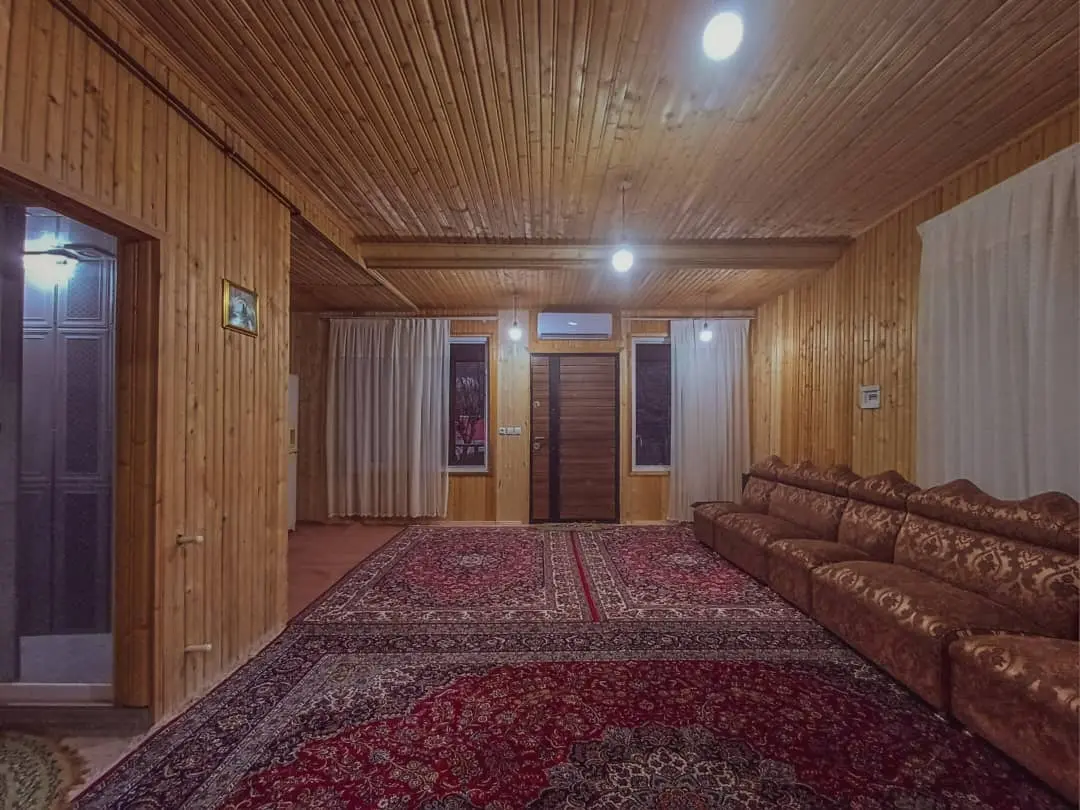 کلبه چوبی جنگلی دامون