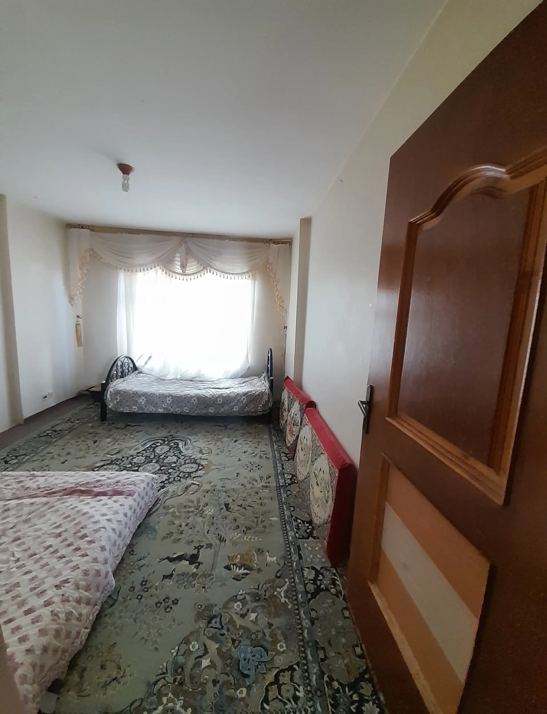 ویلایی تک خواب سامان پل زمانخان