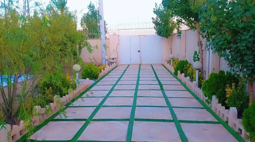 دو خوابه گل نرگس باغ صالح