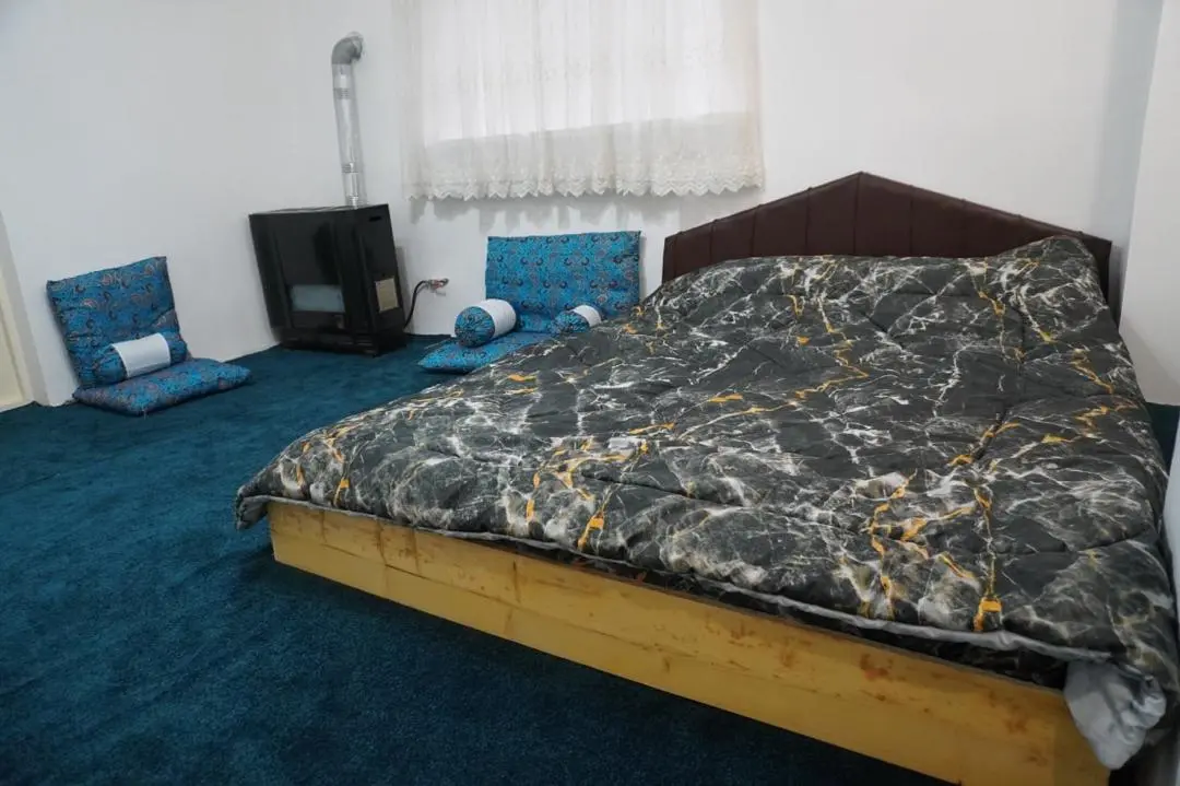 تک خوابه خانه سنتی بهار نارنج