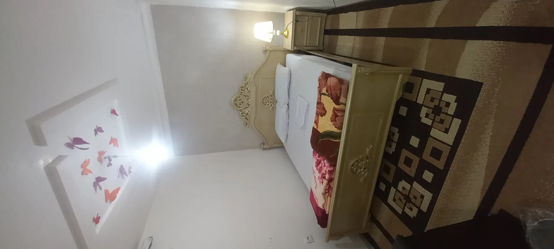 واحد تک خواب آسا