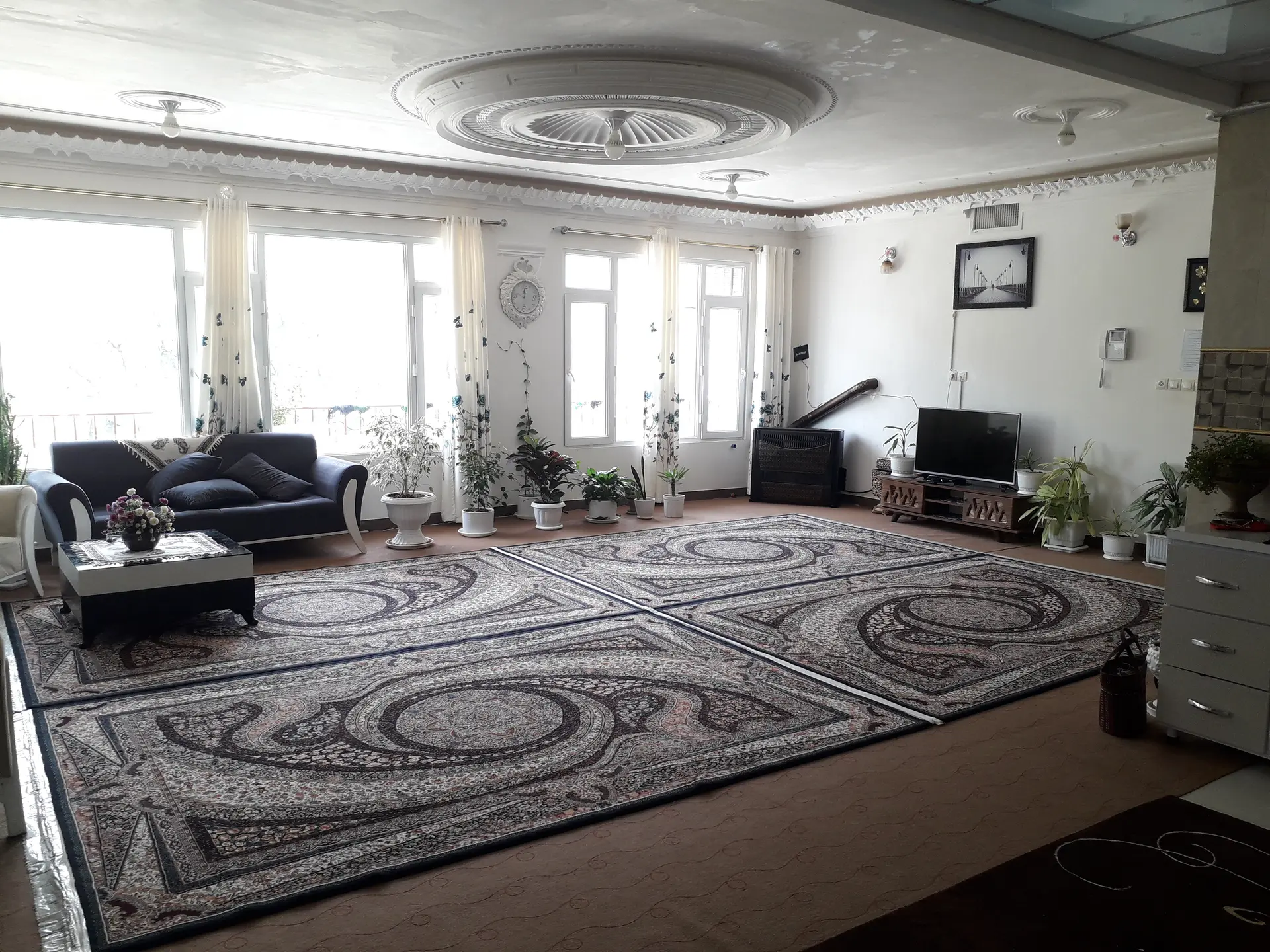 سوئیت اجاره‌ای شیک و تمیز در اورامان