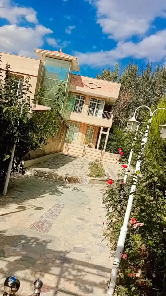 تک خوابه استخردار آب گرم
