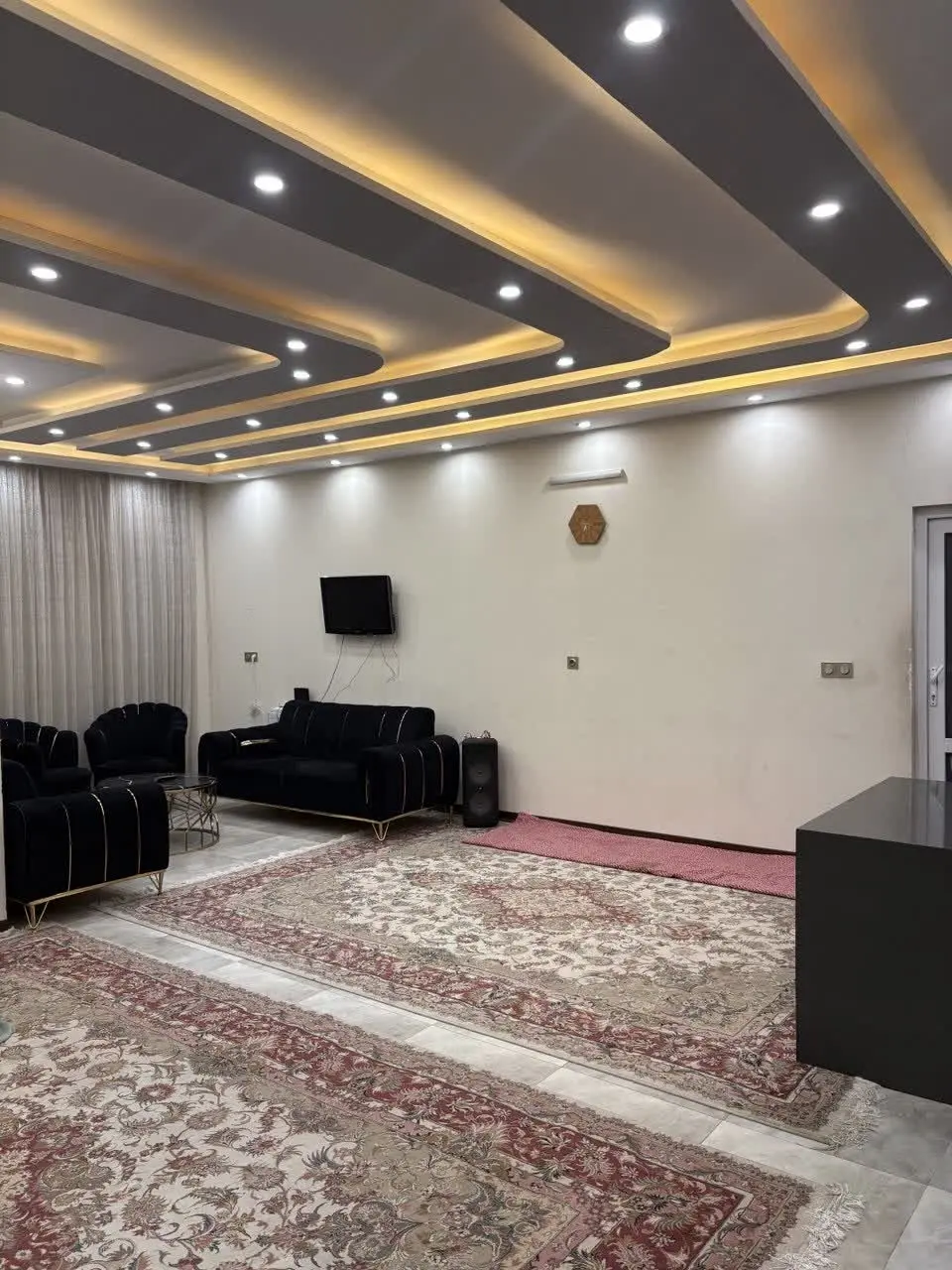 ویلایی استخرابگرم ارغوان