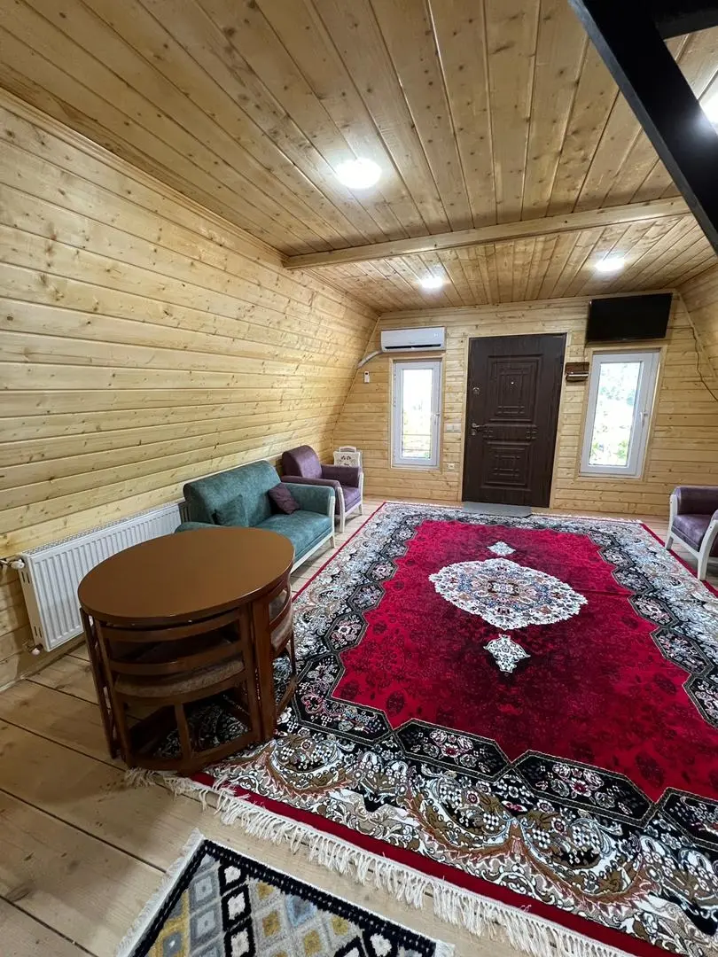 کلبه چوبی سوئیسی مهرسام