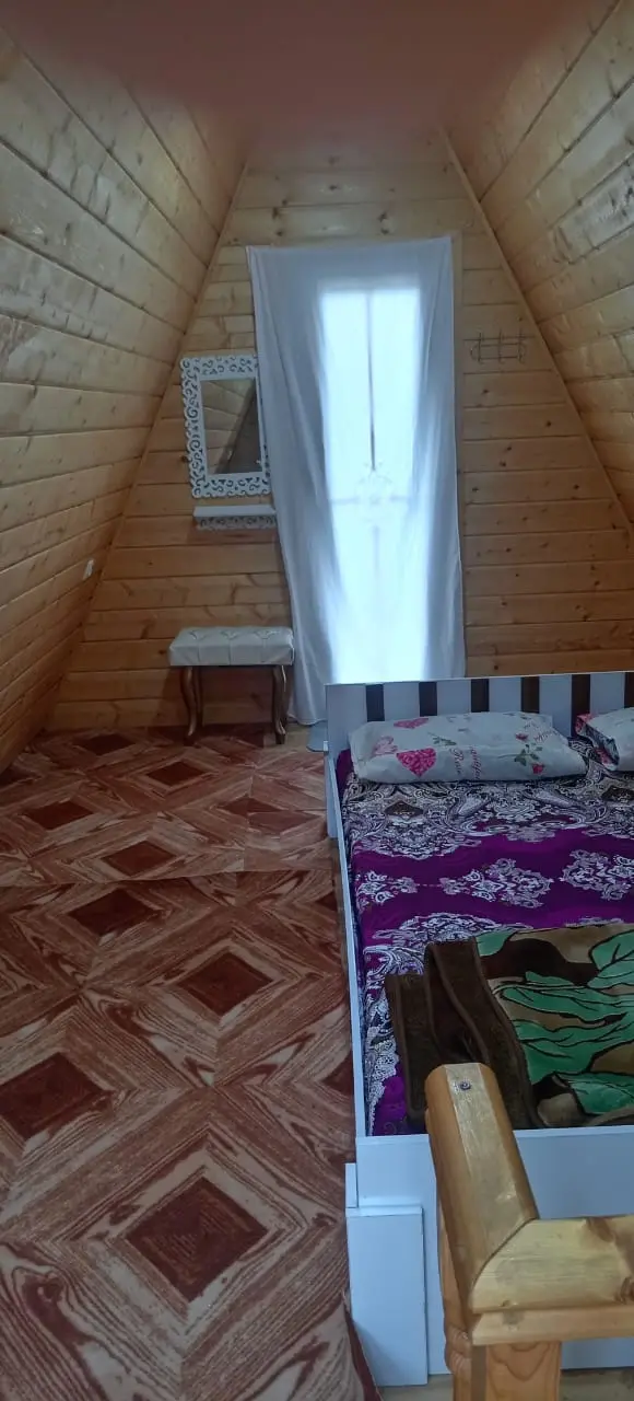 کلبه چوبی سوئیسی مهرسام